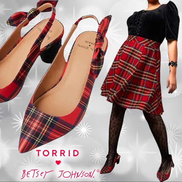 TORRID BETSEY JOHNSON RED CYLINDER HEEL PUMP (WW) Wide width NEW - Picture 2 of 16